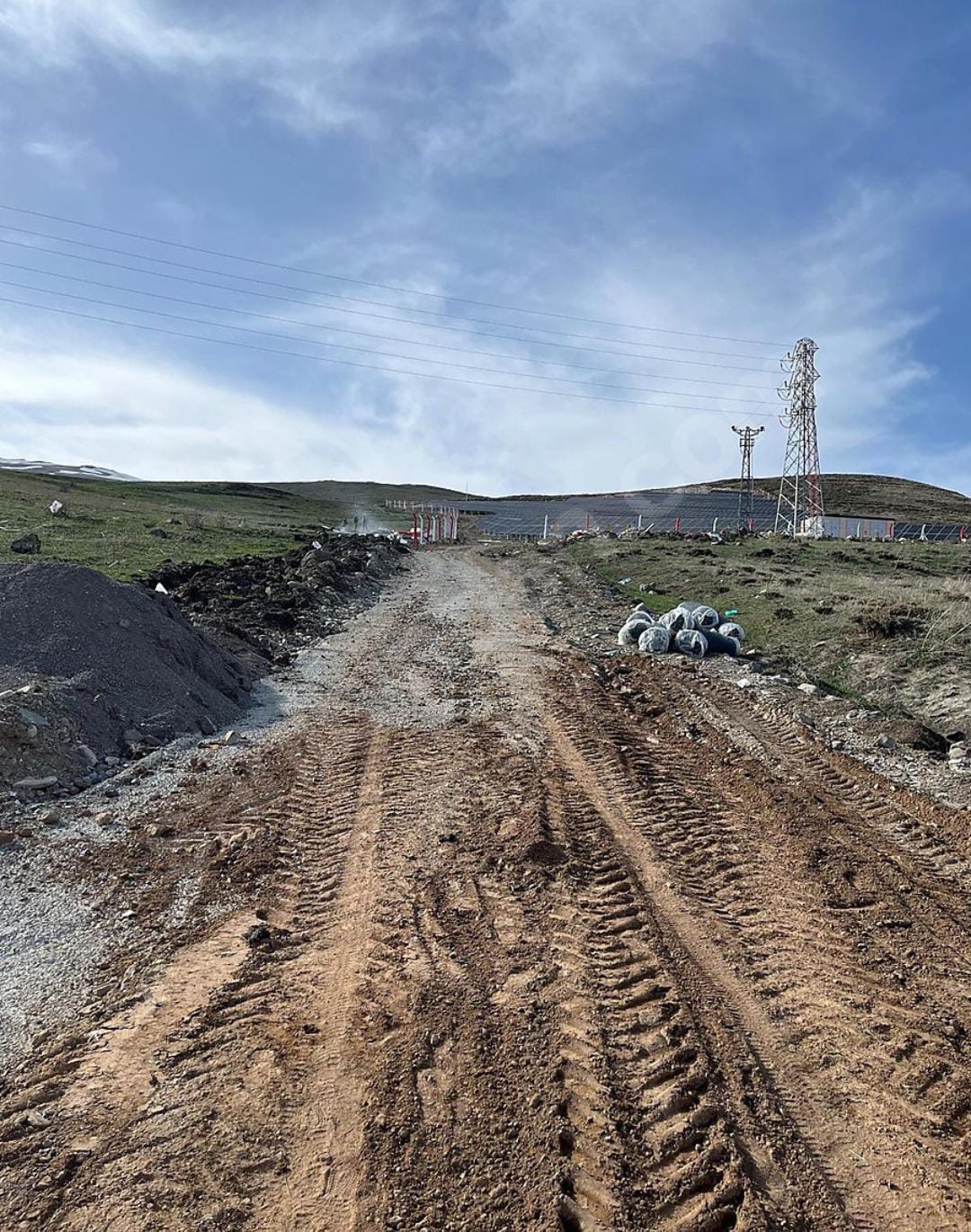GÜZELYAYLA'DA SATILIK ARAZİ